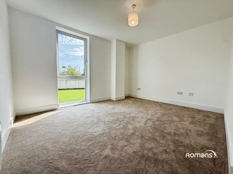 Alencon Link, Basingstoke, RG21, photo 5