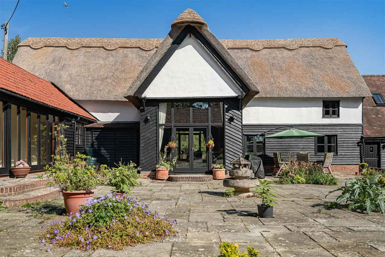 Great Sampford, Saffron Walden, CB10, photo 4
