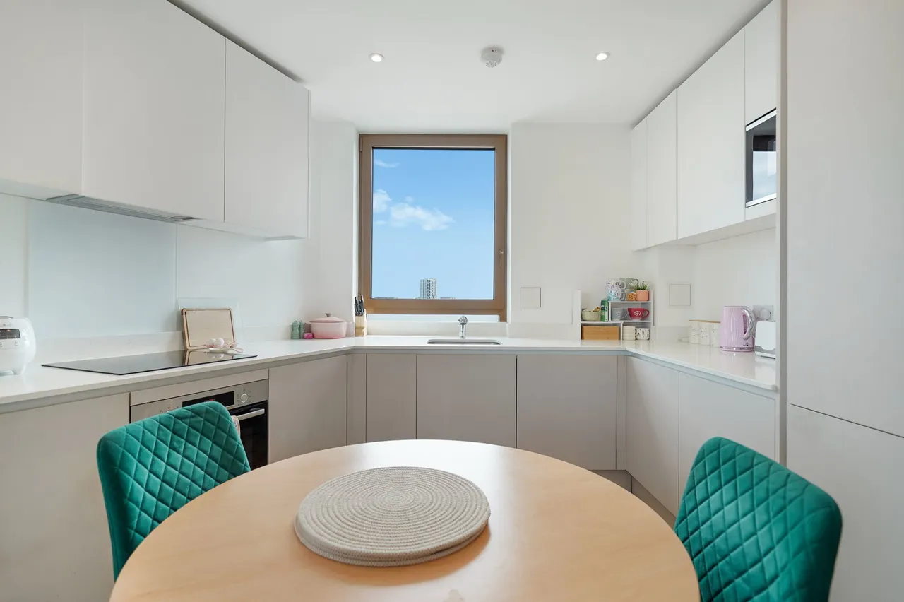 Kensal View, Goodhall Street, NW10, photo 5
