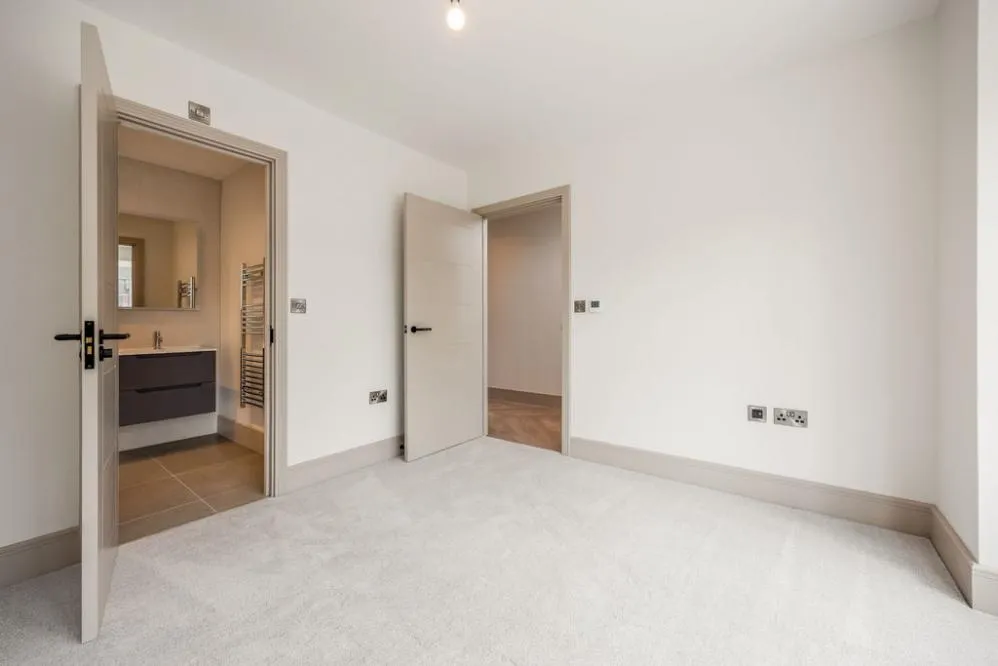 Oaks Drive, St. Leonards, BH24, photo 11