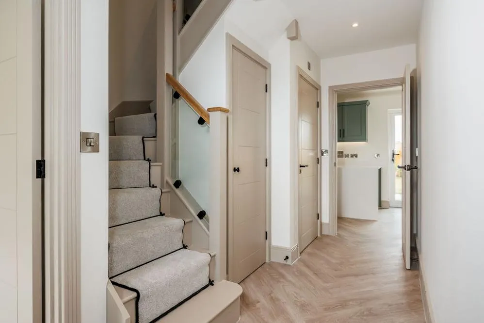 Oaks Drive, St. Leonards, BH24, photo 3