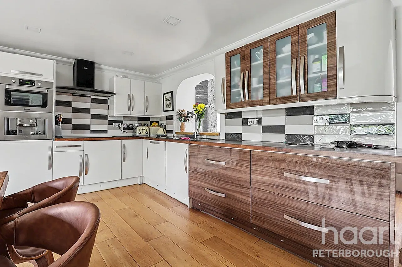 Herne Road, Ramsey St marys, PE26, photo 5