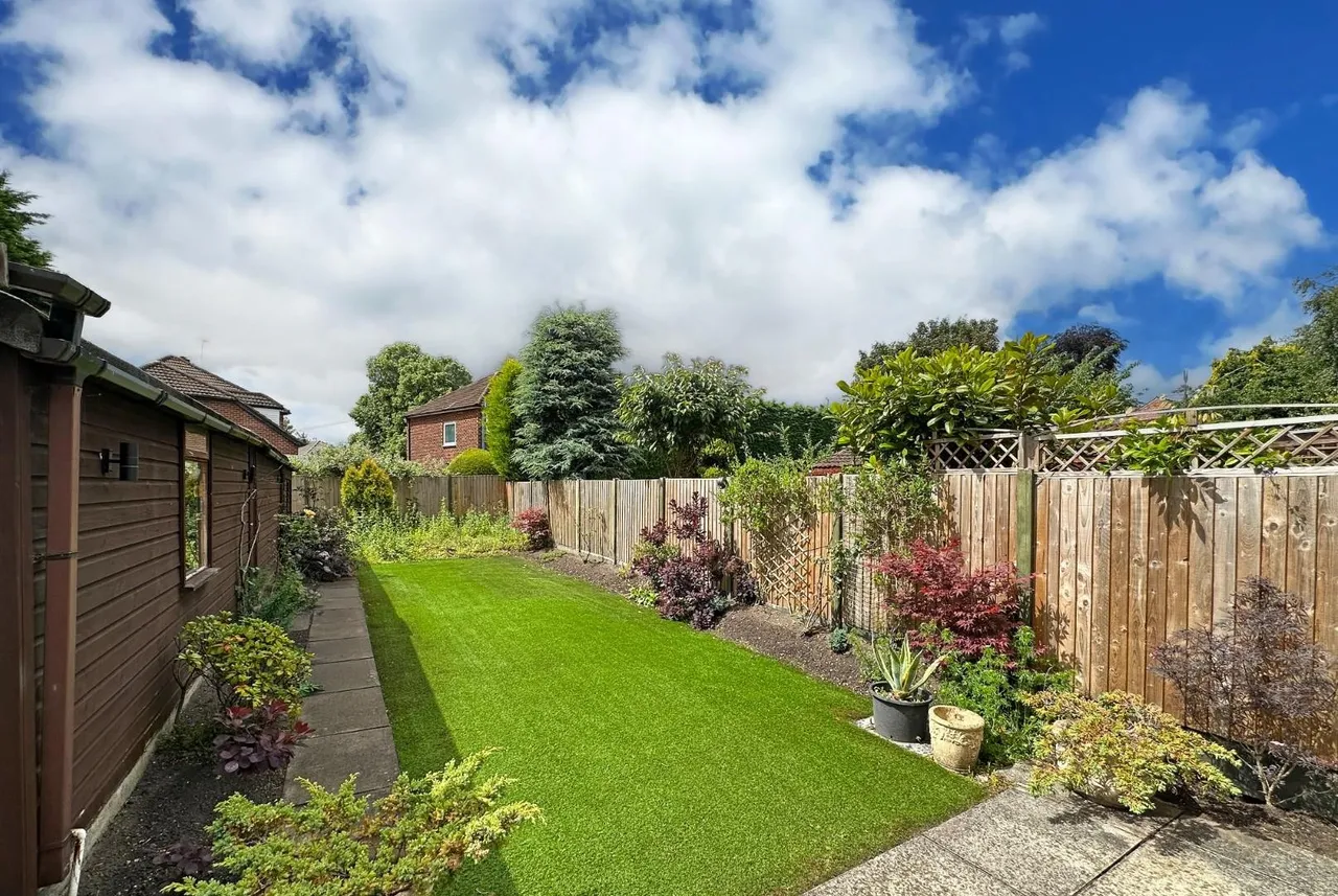 Langham Grove, Timperley WA15 6DU, photo 14