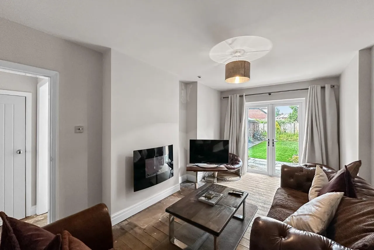 Langham Grove, Timperley WA15 6DU, photo 20