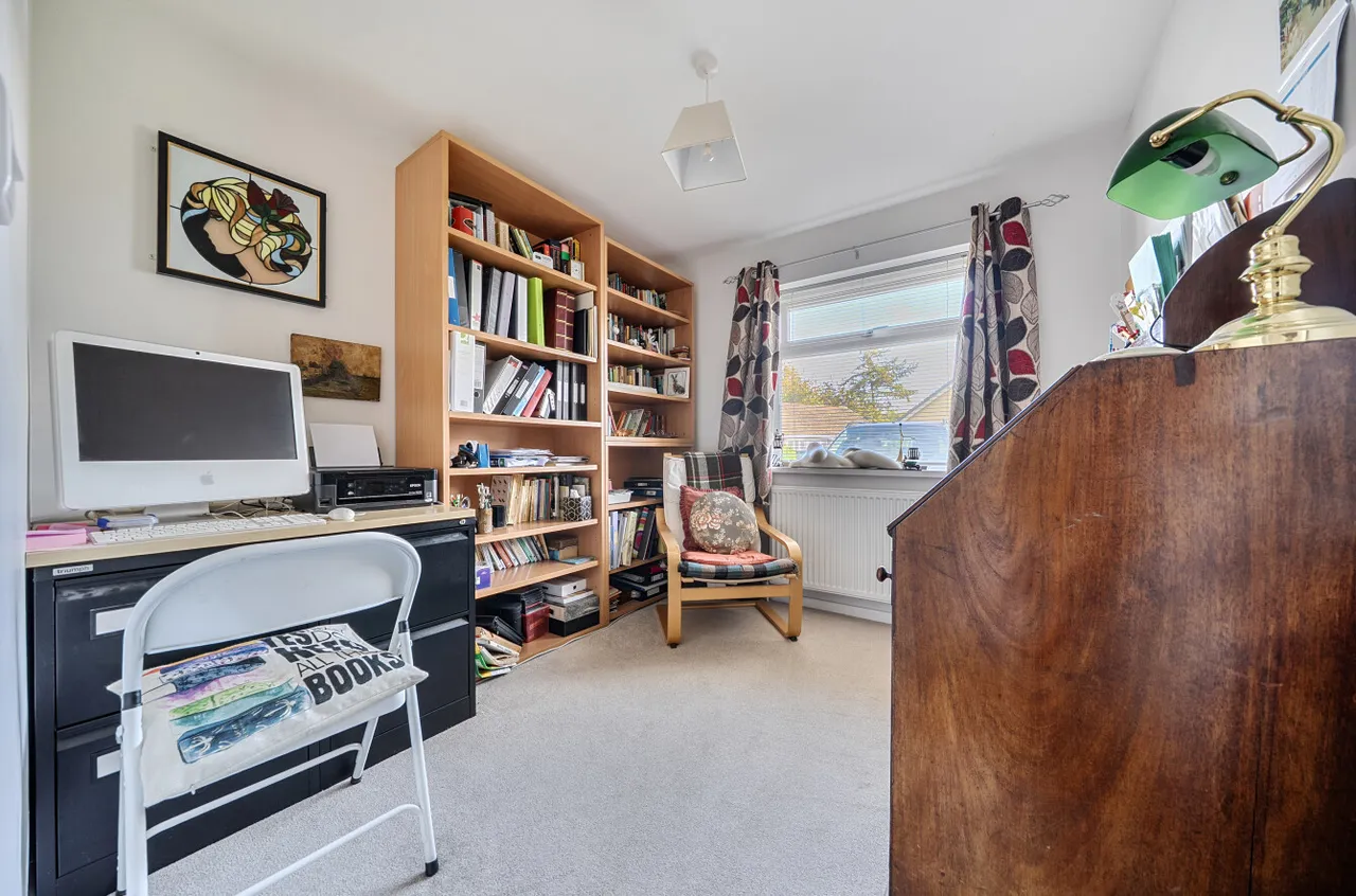 Fairview Avenue, Guilsfield, photo 13