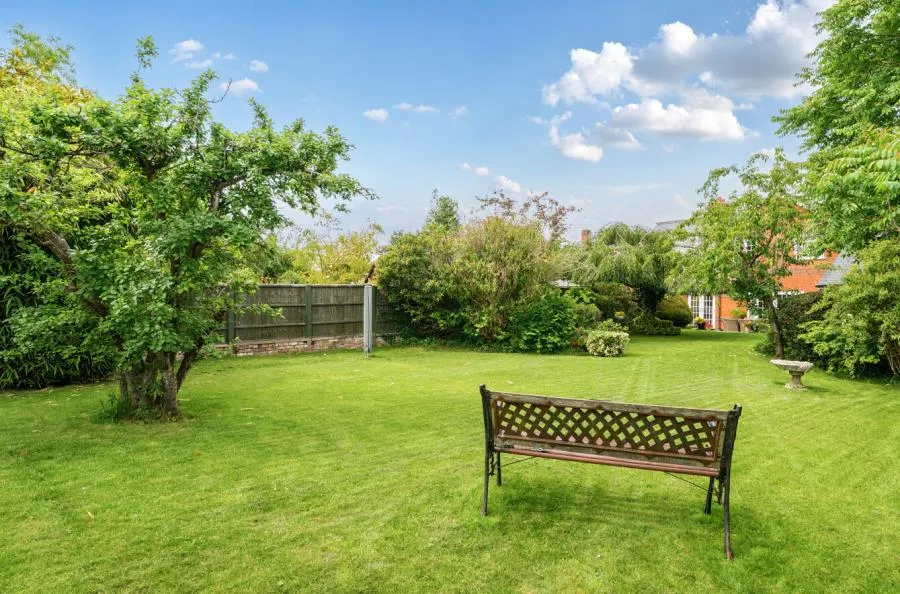 Warfield Street, Warfield, RG42, photo 10