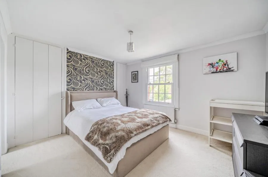 Warfield Street, Warfield, RG42, photo 7