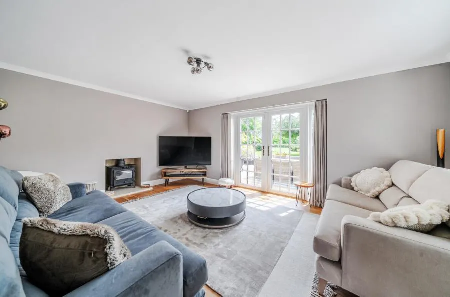 Warfield Street, Warfield, RG42, photo 4