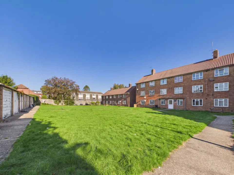 Meadowside, Storrington, photo 7