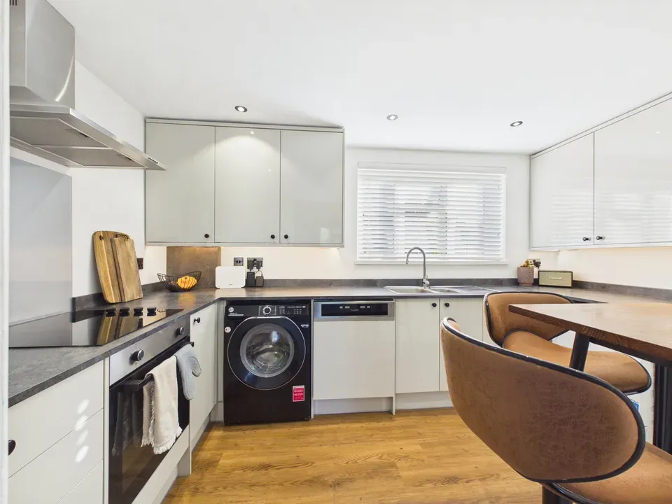 Meadowside, Storrington, photo 3