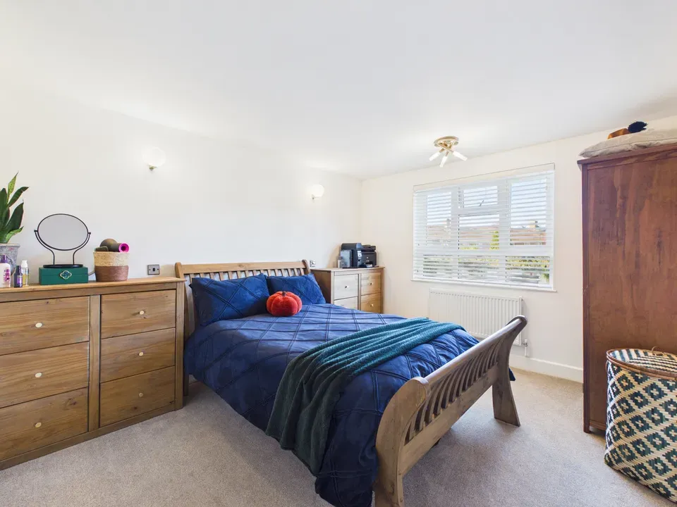 Meadowside, Storrington, photo 4