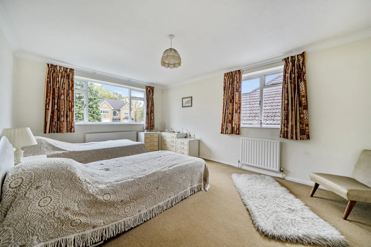 Fulmer Drive, Gerrards Cross, SL9, photo 8