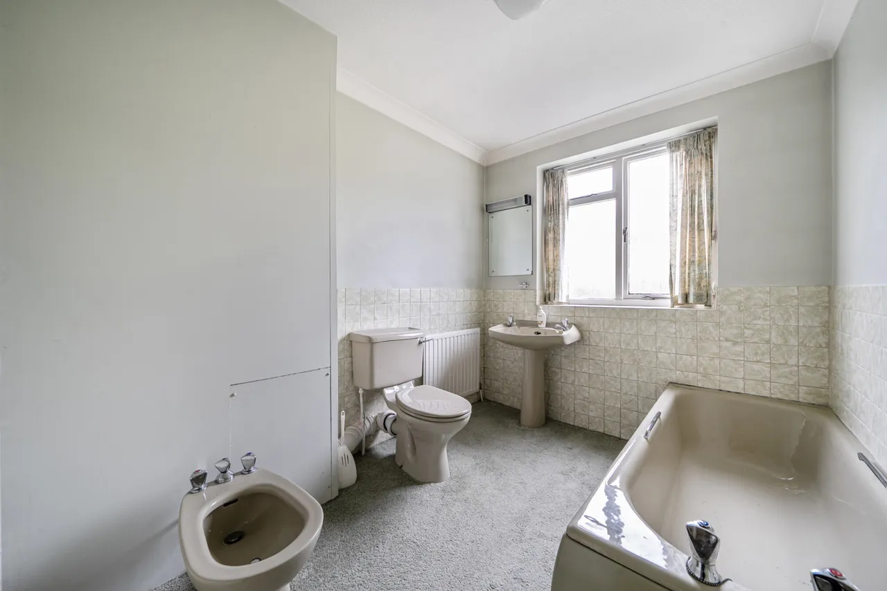 Fulmer Drive, Gerrards Cross, SL9, photo 10