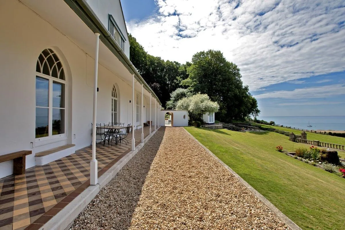 Axmouth, EX12, photo 5