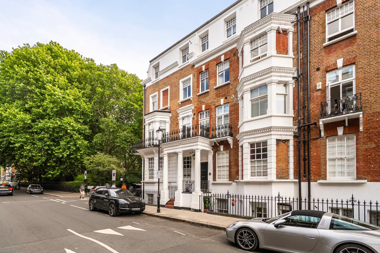 2 bed flat to rent — Flat 5, 43 Tedworth Square, London