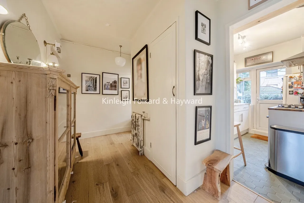 Lee High Road, Hither Green, London, SE13, photo 9