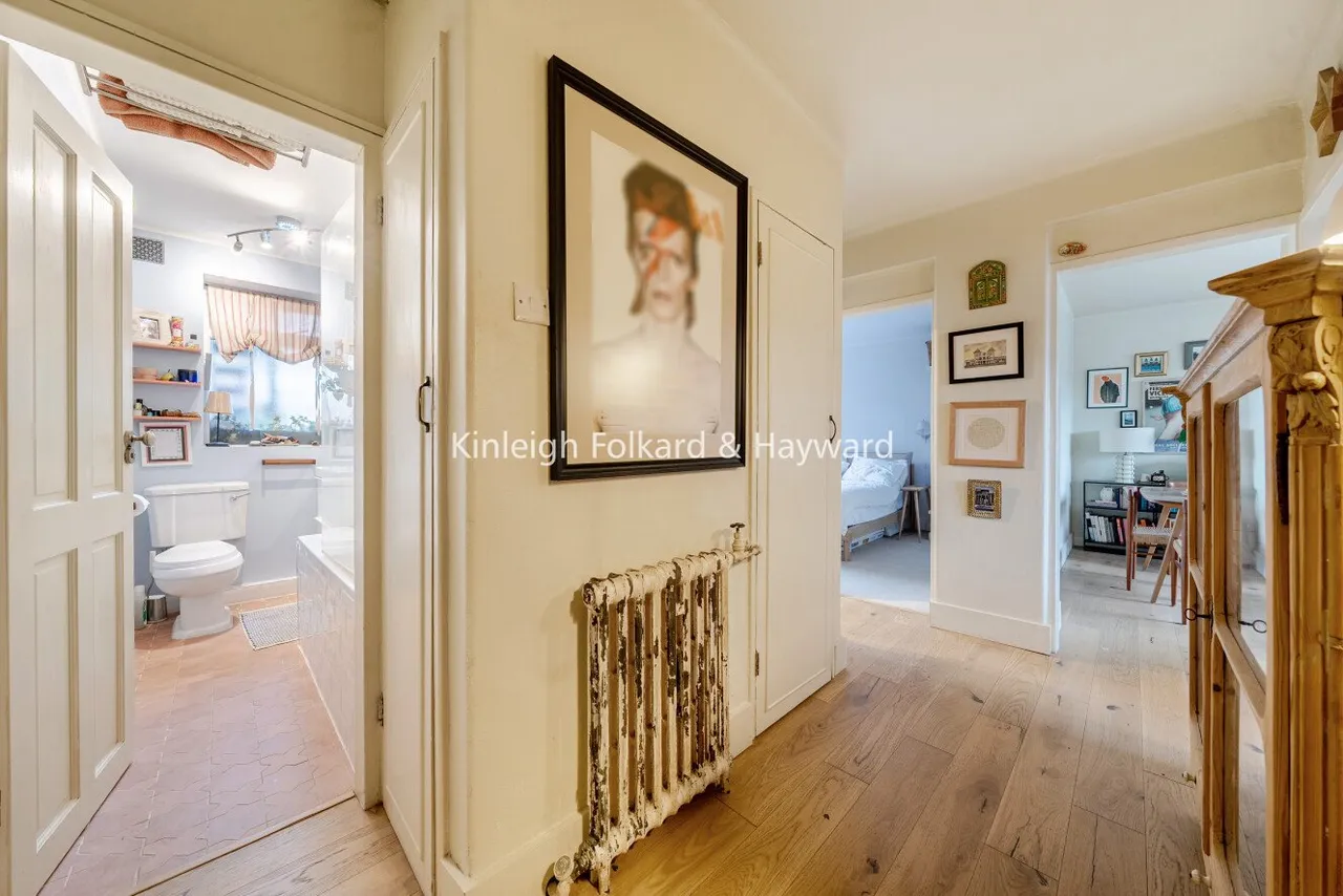 Lee High Road, Hither Green, London, SE13, photo 4