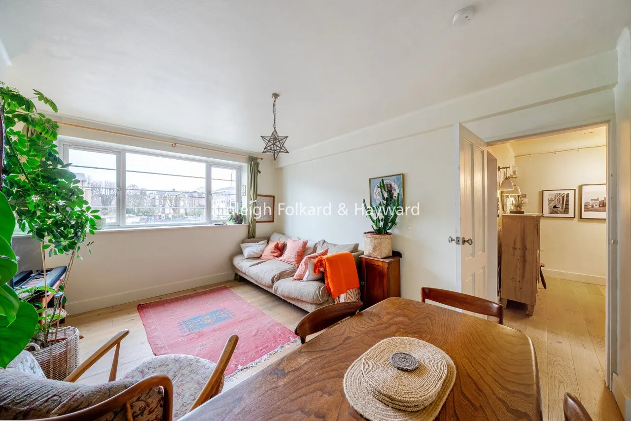 Lee High Road, Hither Green, London, SE13, photo 12