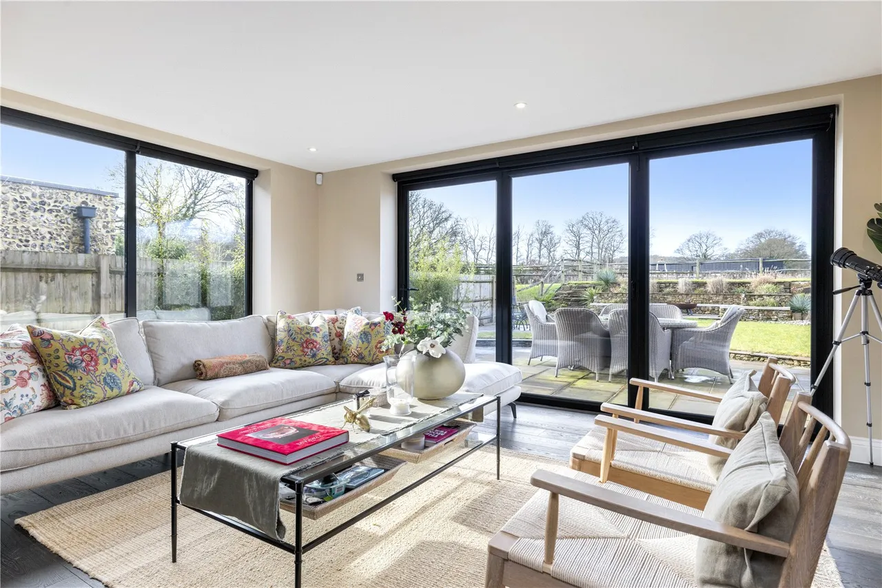 The Street, Dockenfield, Farnham, Surrey, GU10 4HR, photo 6