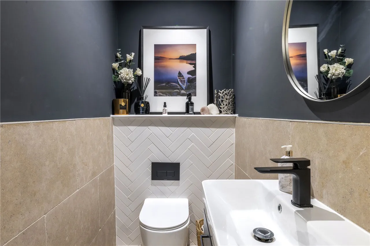 The Street, Dockenfield, Farnham, Surrey, GU10 4HR, photo 14