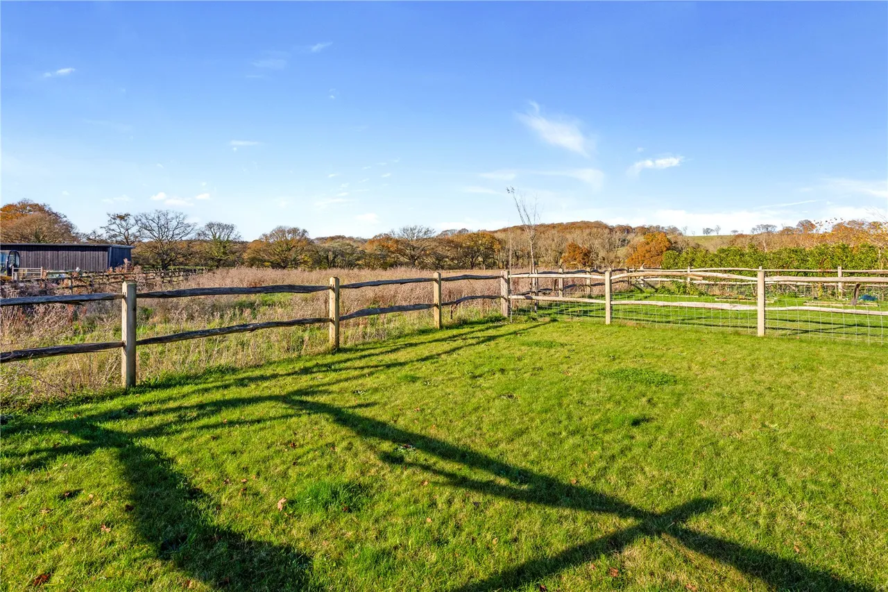 The Street, Dockenfield, Farnham, Surrey, GU10 4HR, photo 18