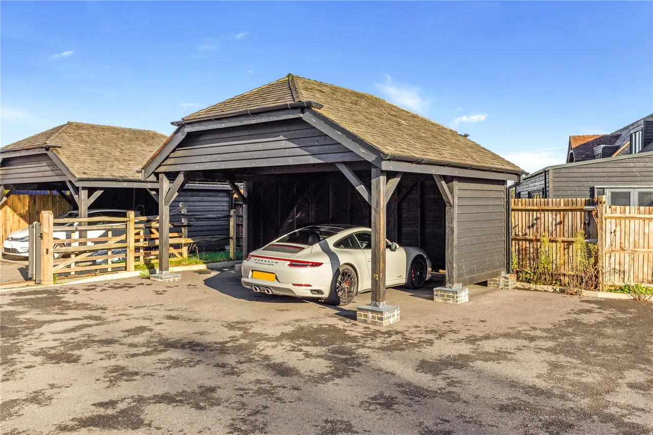 The Street, Dockenfield, Farnham, Surrey, GU10 4HR, photo 17