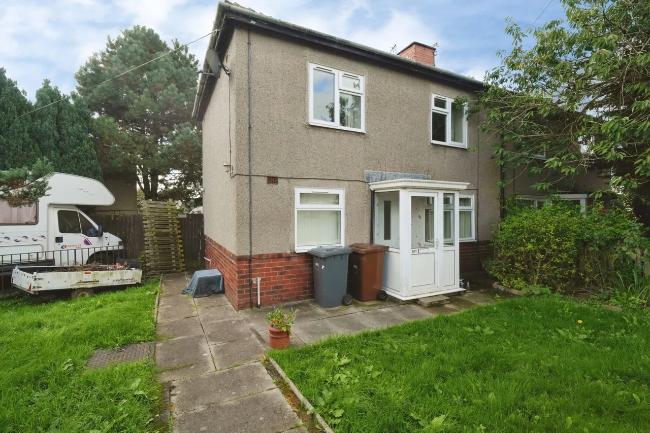 North Street, Colne, BB8, photo 2