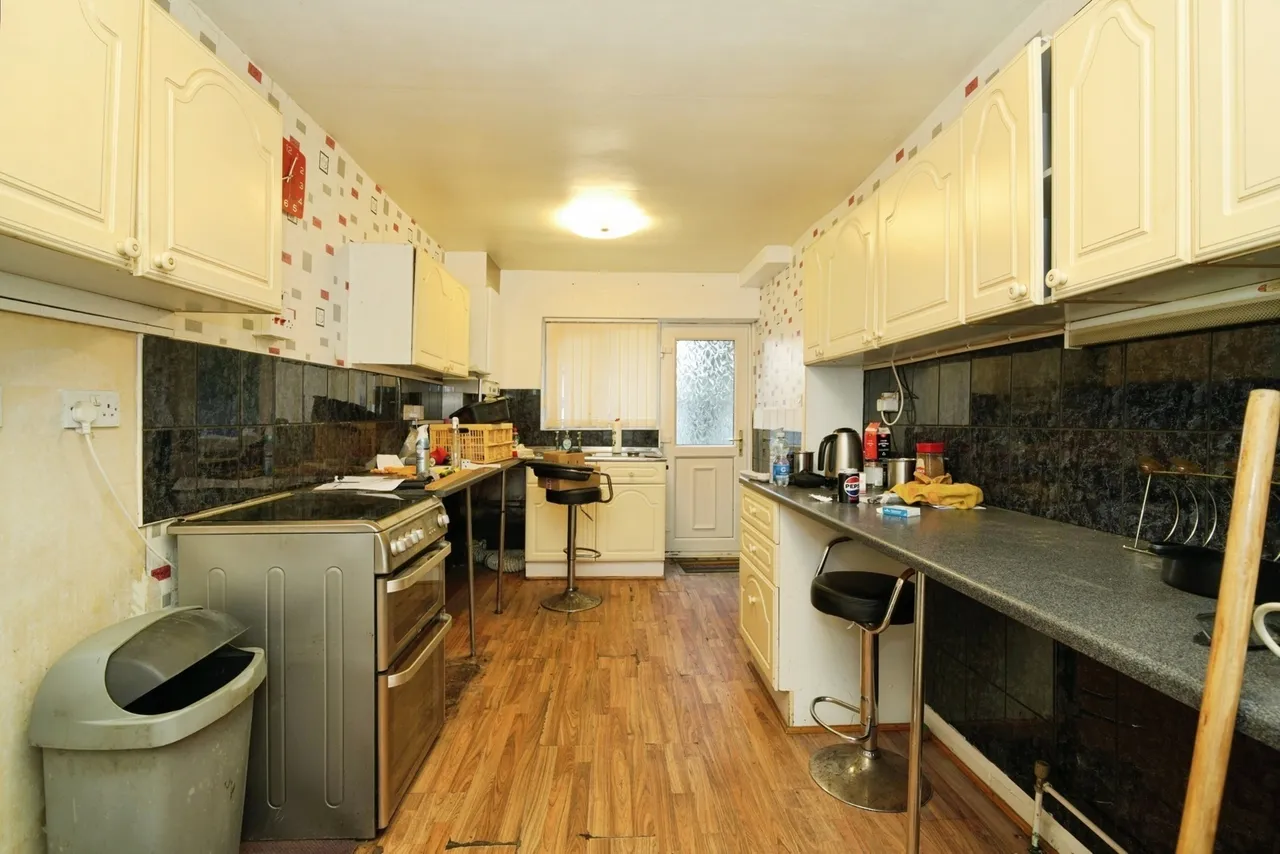North Street, Colne, BB8, photo 8
