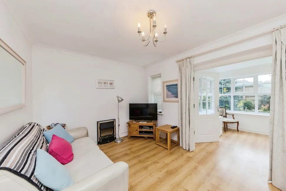 Whittaker Close, Congleton, CW12, photo 2