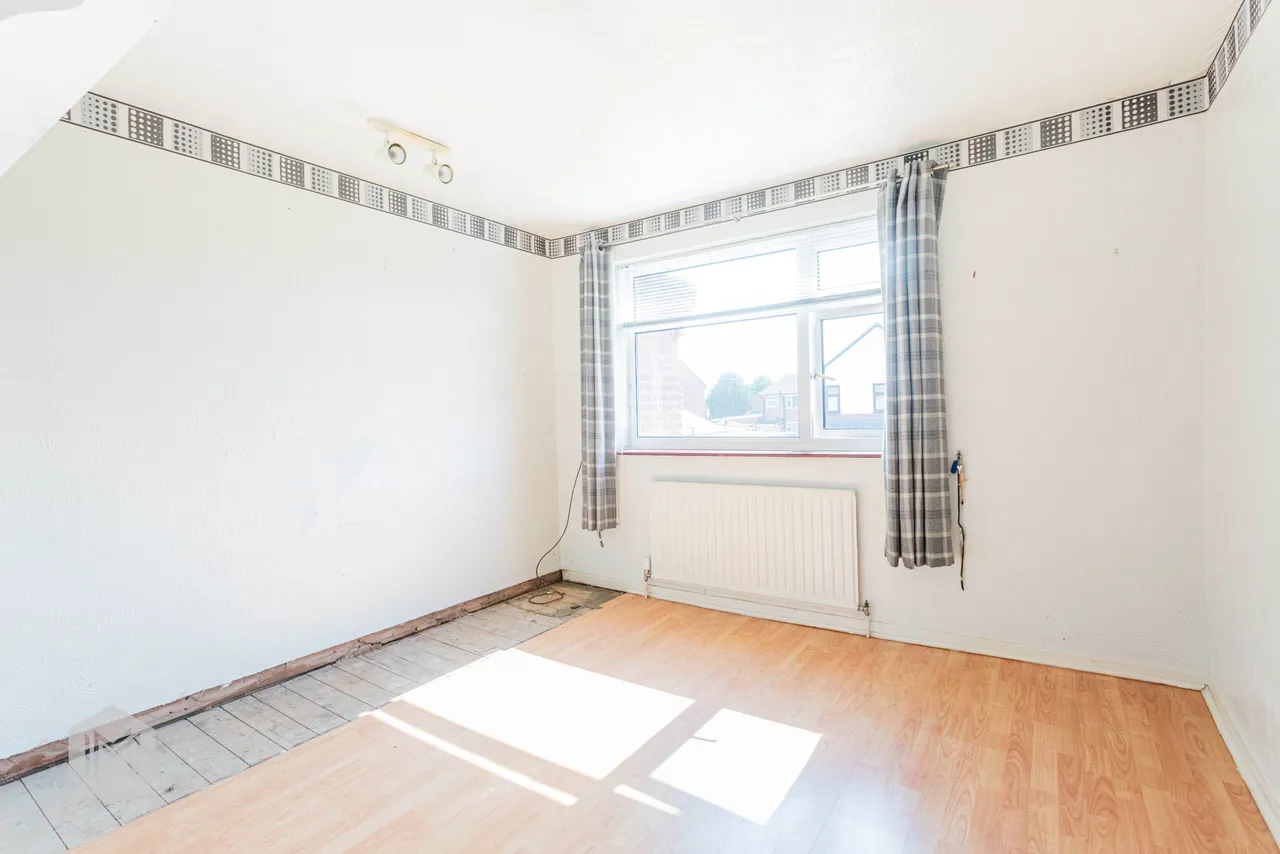 Grange Avenue, Little Lever, Bolton, BL3 1NT, photo 9