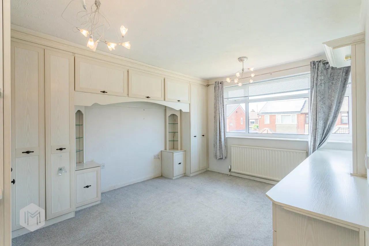 Grange Avenue, Little Lever, Bolton, BL3 1NT, photo 4