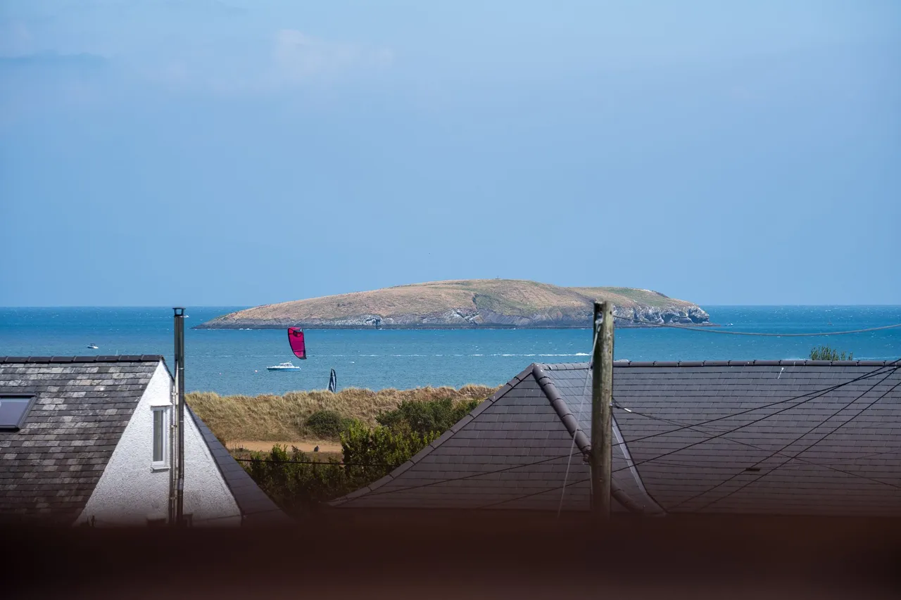 Min Y Don 252, Cae du Village, Abersoch, Pwllheli, Gwynedd, LL53 7DZ, photo 4