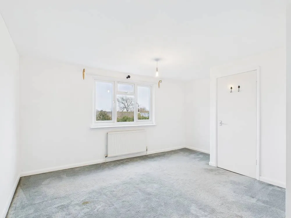 Grosvenor Road, Staines-upon-Thames, TW18, photo 13