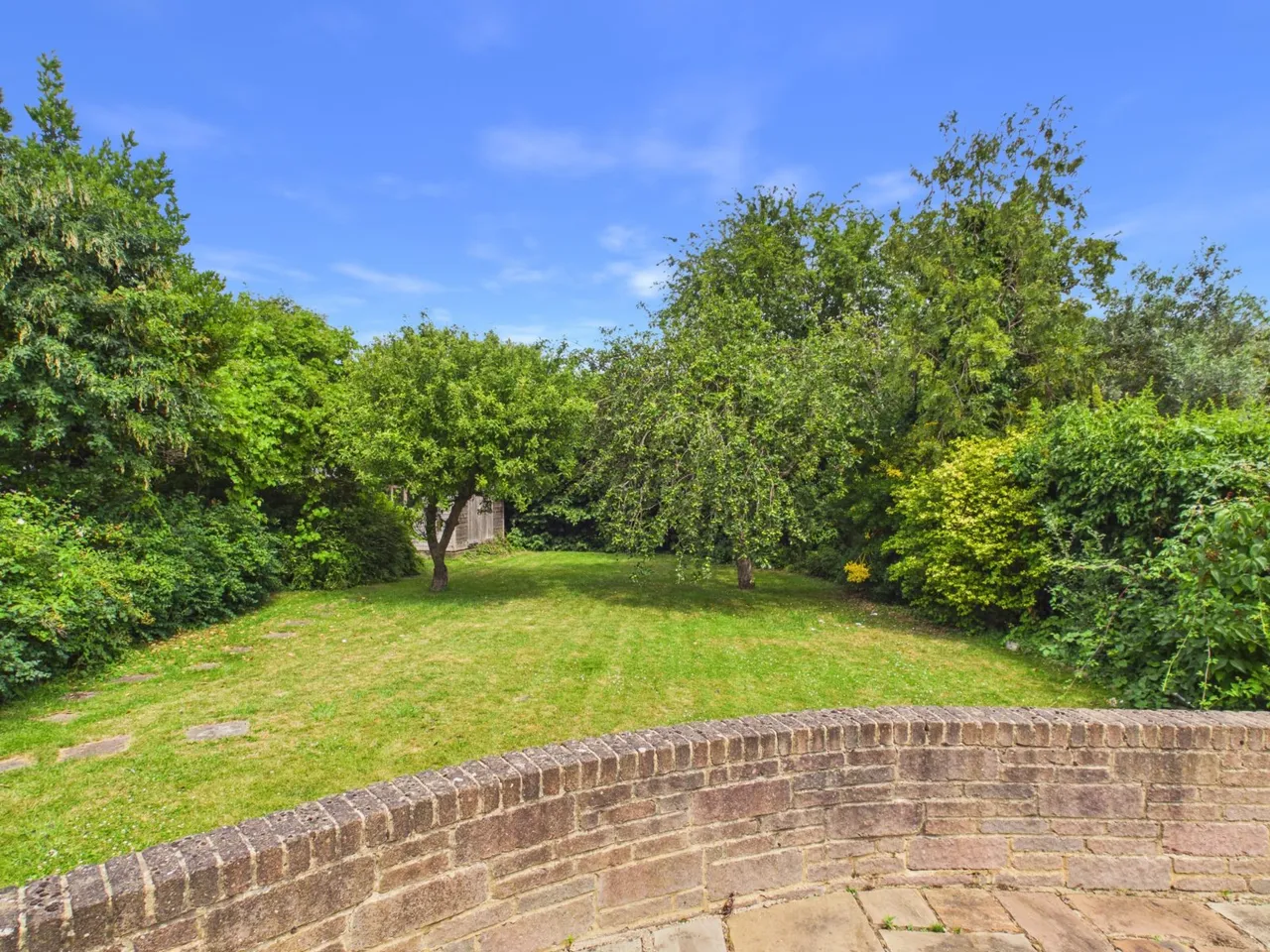 Grosvenor Road, Staines-upon-Thames, TW18, photo 17