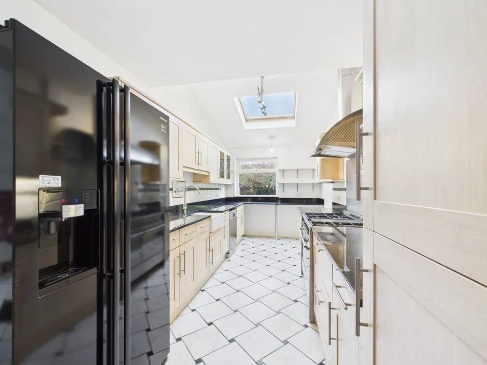 Grosvenor Road, Staines-upon-Thames, TW18, photo 8