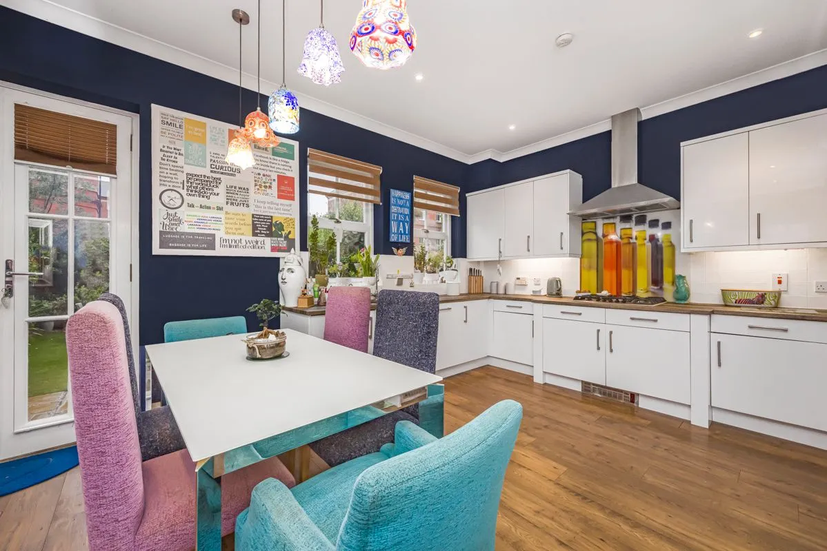 Brandesbury Square, Woodford Green, IG8, photo 6