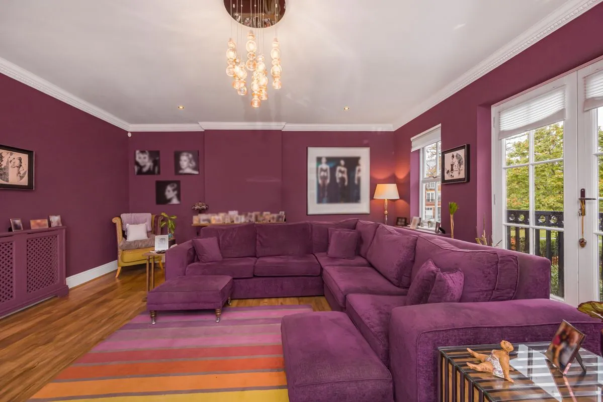 Brandesbury Square, Woodford Green, IG8, photo 5