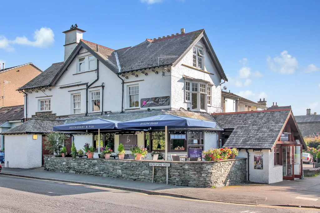 4 bed commercial for sale, Beresford Road, Windermere, LA23