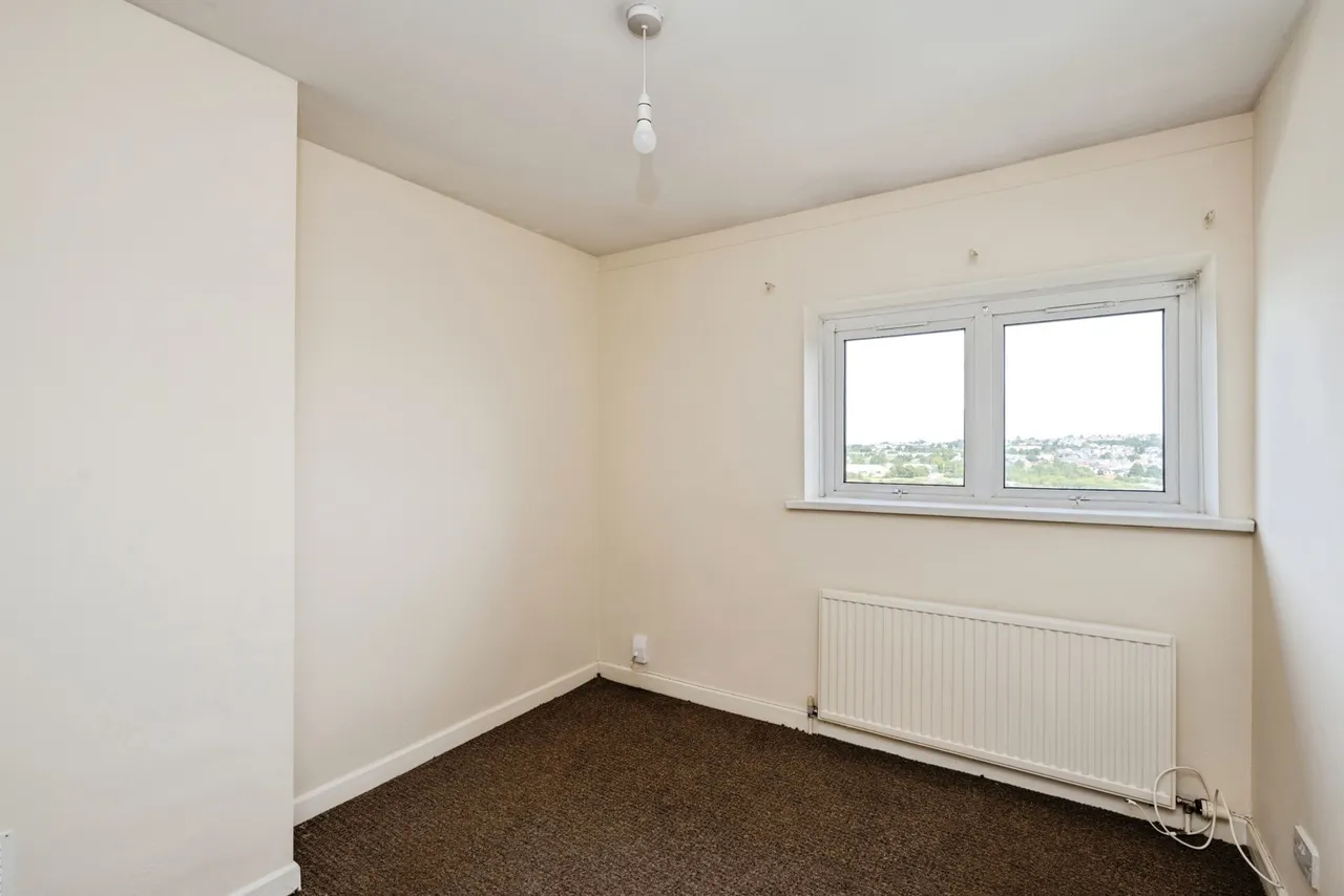 Gomer Road, Townhill, SA1, photo 15