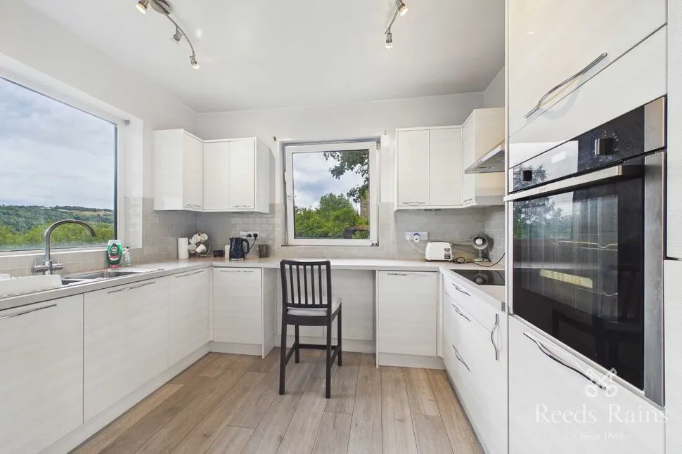 Lowergate, Longwood, Huddersfield, HD3, photo 5