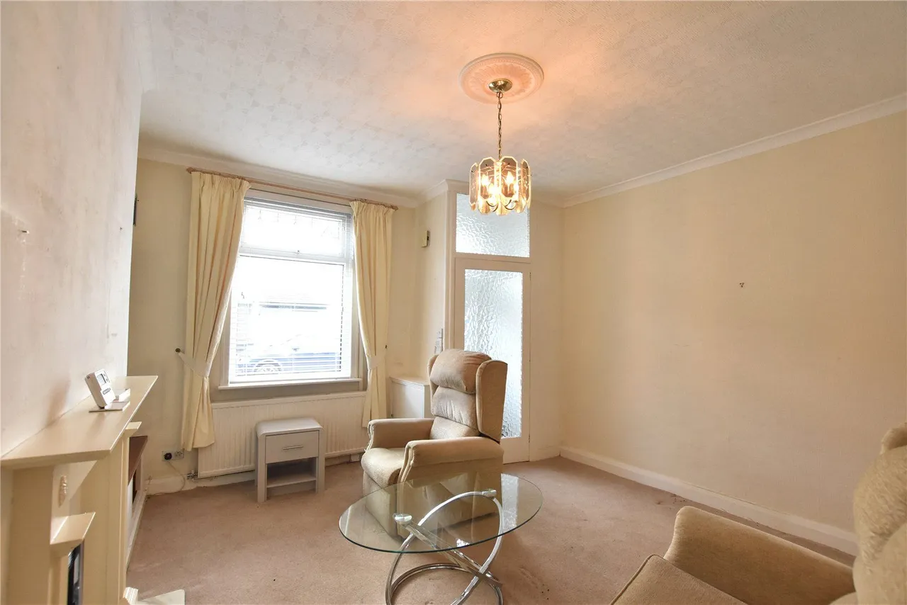 Claybank Street, Heywood, OL10, photo 5