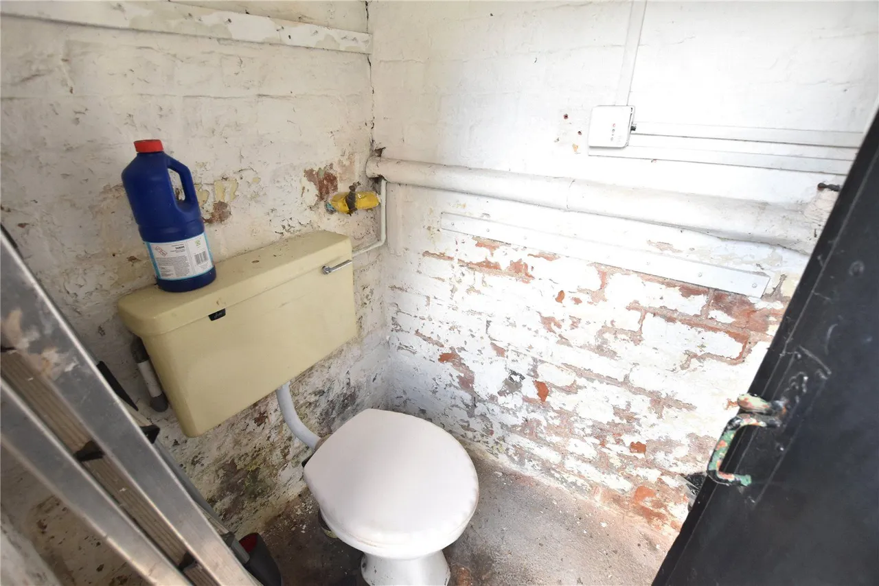 Claybank Street, Heywood, OL10, photo 20