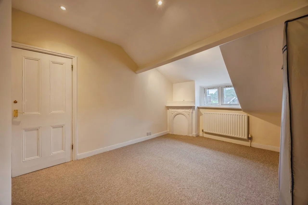 Sanderstead Road, SOUTH CROYDON, Surrey, CR2, photo 18