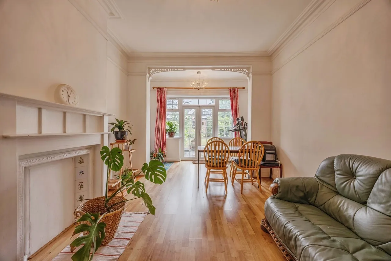 Sanderstead Road, SOUTH CROYDON, Surrey, CR2, photo 5