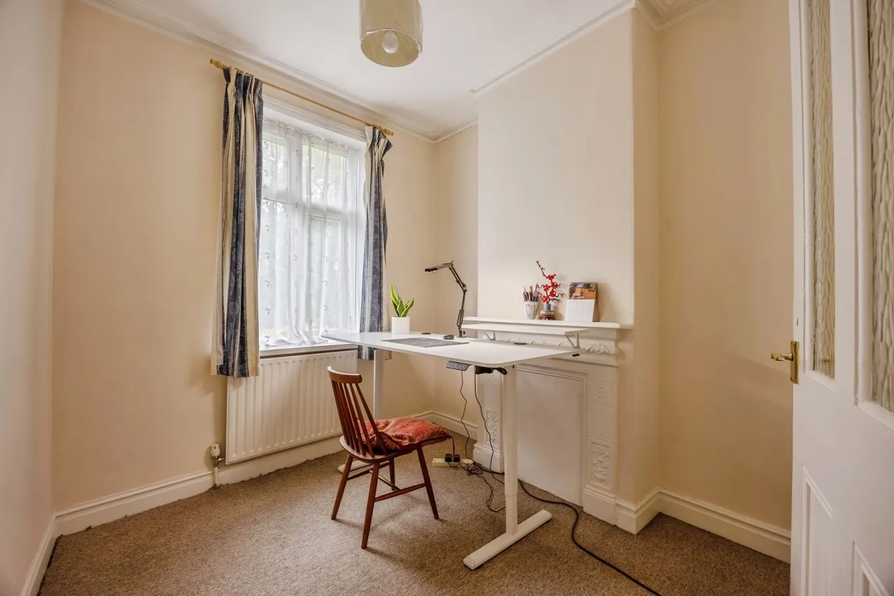 Sanderstead Road, SOUTH CROYDON, Surrey, CR2, photo 16