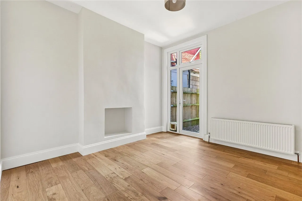 Crusoe Road, Mitcham, CR4, photo 4