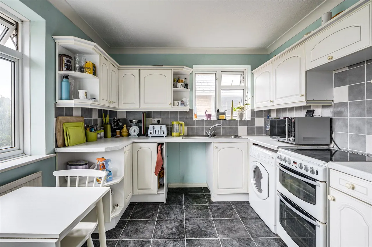 Chesham Close, Goring-by-Sea, BN12, photo 9