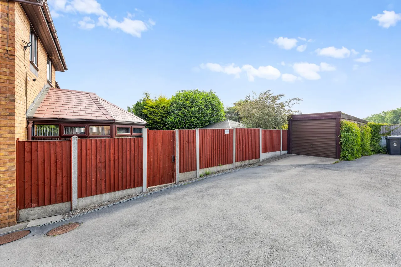 Dalewood Close, Warrington, Warrington, WA2 7GA, photo 13