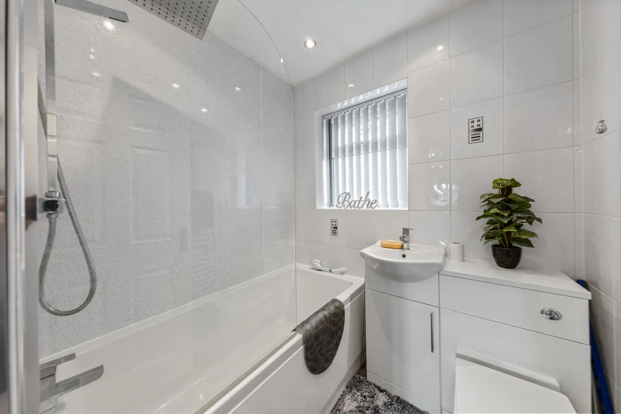 Dalewood Close, Warrington, Warrington, WA2 7GA, photo 15