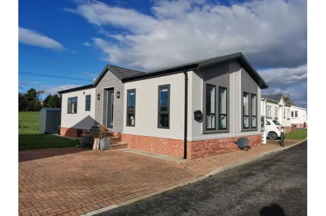 2 bed lodge for sale — Kirkgunzeon, Dumfries